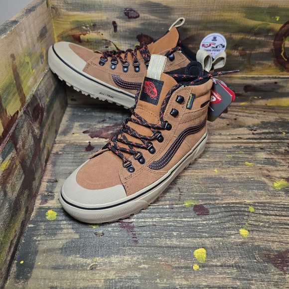Vans Sk8-Hi MTE DR Waterproof Glazed Ginger Boots VN000CVRN1Z Men 6.5 Women 8